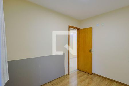 Quarto 2 de apartamento à venda com 2 quartos, 60m² em Cabral, Contagem