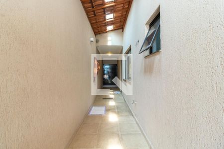 Casa à venda com 250m², 3 quartos e 4 vagasCorredor Lateral