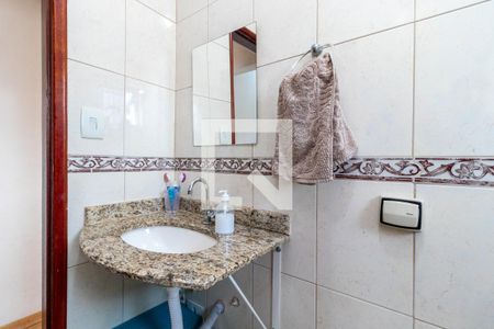 Casa à venda com 250m², 3 quartos e 4 vagasBanheiro 2