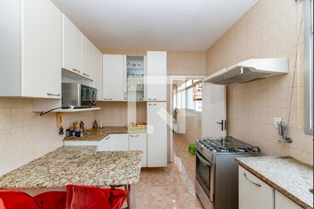 Apartamento à venda com 200m², 3 quartos e 2 vagas Apartamento à venda com 200m², 3 quartos e 2 vagasCozinha