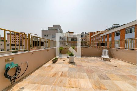 Apartamento à venda com 200m², 3 quartos e 2 vagas Apartamento à venda com 200m², 3 quartos e 2 vagasVaranda