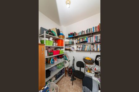 Apartamento à venda com 200m², 3 quartos e 2 vagas Apartamento à venda com 200m², 3 quartos e 2 vagasÁrea de Serviço