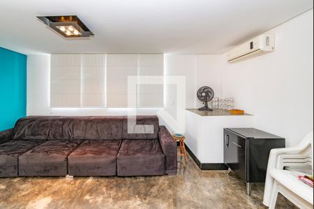 Apartamento à venda com 200m², 3 quartos e 2 vagas Apartamento à venda com 200m², 3 quartos e 2 vagasSala 3