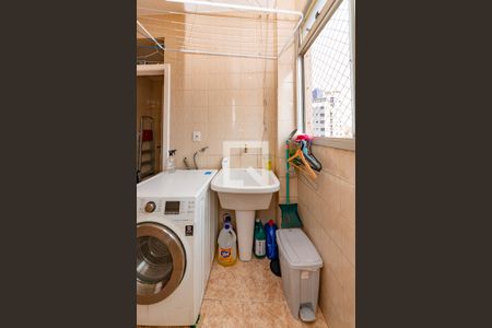 Apartamento à venda com 200m², 3 quartos e 2 vagas Apartamento à venda com 200m², 3 quartos e 2 vagasÁrea de Serviço