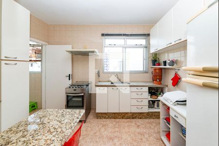 Apartamento à venda com 200m², 3 quartos e 2 vagas Apartamento à venda com 200m², 3 quartos e 2 vagasCozinha