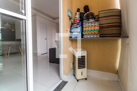 Apartamento para alugar com 70m², 2 quartos e 1 vagaVaranda