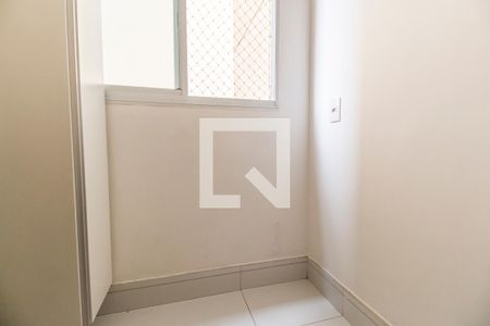 Apartamento para alugar com 70m², 2 quartos e 1 vagaÁrea de Serviço