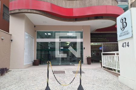 Fachada de casa para alugar com 1 quarto, 30m² em Centro, Duque de Caxias