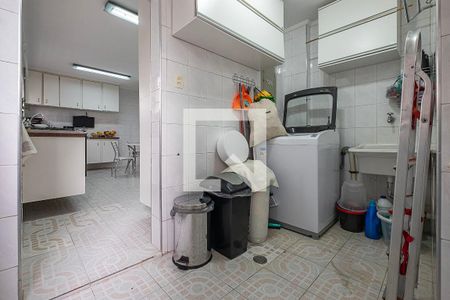 Apartamento à venda com 154m², 3 quartos e 1 vaga Apartamento à venda com 154m², 3 quartos e 1 vagaÁrea de Serviço