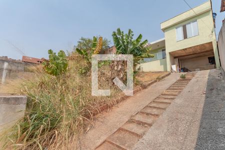 Casa à venda com 131m², 2 quartos e 3 vagasEntrada