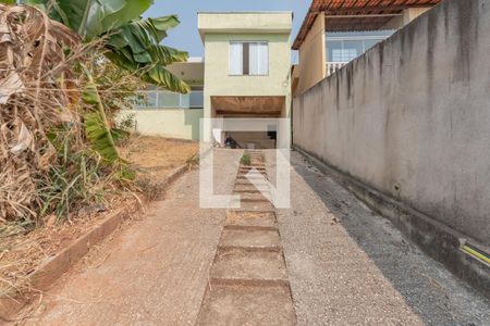 Casa à venda com 131m², 2 quartos e 3 vagasEntrada