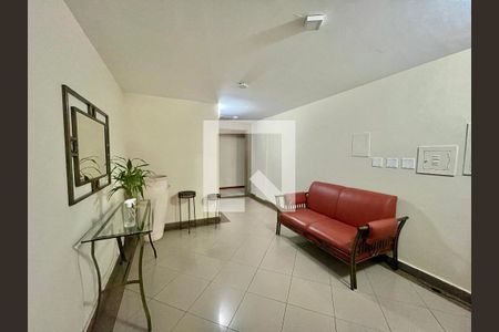 Apartamento à venda com 68m², 2 quartos e 1 vagaHall