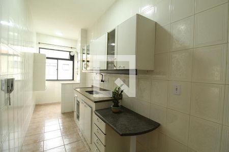 Apartamento à venda com 68m², 2 quartos e 1 vagaCozinha