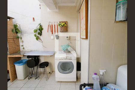 Casa à venda com 200m², 3 quartos e 3 vagasÁrea de Serviço