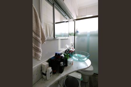 Casa à venda com 200m², 3 quartos e 3 vagasBanheiro da Suíte