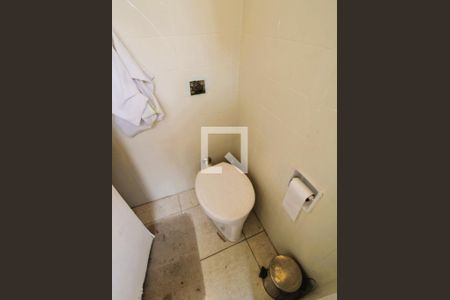 Casa à venda com 200m², 3 quartos e 3 vagasBanheiro de serviço