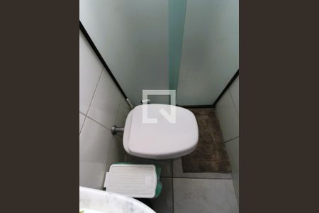 Casa à venda com 200m², 3 quartos e 3 vagasBanheiro da Suíte