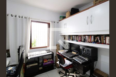 Quarto 1 de casa à venda com 3 quartos, 200m² em Vila Pedra Branca, São Paulo