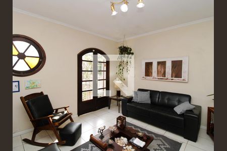 Sala de casa à venda com 3 quartos, 200m² em Vila Pedra Branca, São Paulo