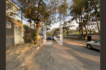Casa à venda com 200m², 3 quartos e 3 vagasVista da Rua