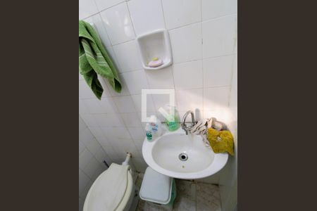 Casa à venda com 200m², 3 quartos e 3 vagasBanheiro da garagem
