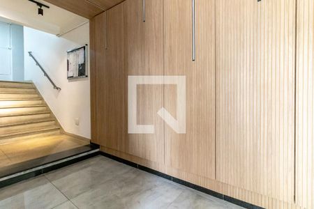 Área comum - Hall de entrada de apartamento para alugar com 2 quartos, 75m² em Vila Olímpia, São Paulo