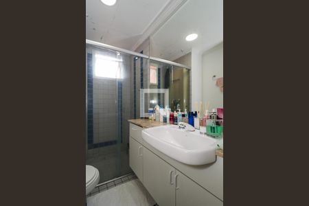 Apartamento à venda com 97m², 2 quartos e 2 vagasBanheiro da Suíte