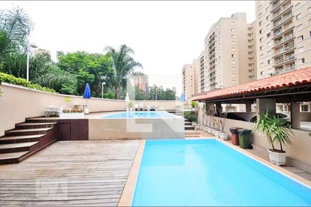 Apartamento à venda com 97m², 2 quartos e 2 vagasÁrea comum - Piscina