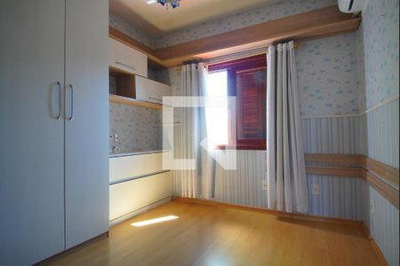 Casa à venda com 218m², 3 quartos e 2 vagasQuarto 3