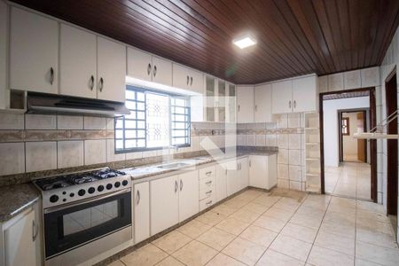 Casa para alugar com 200m², 3 quartos e sem vaga Casa para alugar com 200m², 3 quartos e sem vagaCozinha