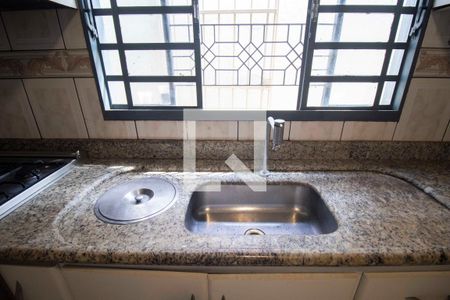 Casa para alugar com 200m², 3 quartos e sem vaga Casa para alugar com 200m², 3 quartos e sem vagaCozinha