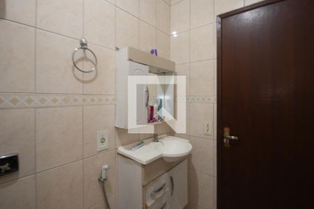 Casa à venda com 112m², 3 quartos e 3 vagasBanheiro 1