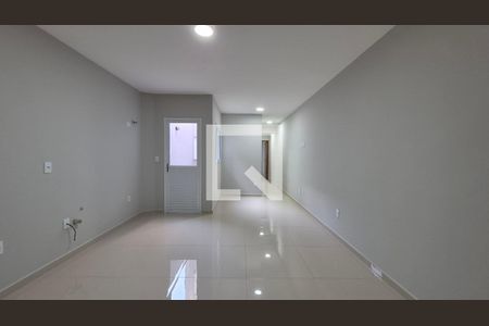 Sala de apartamento à venda com 2 quartos, 67m² em Vila Humaitá, Santo André