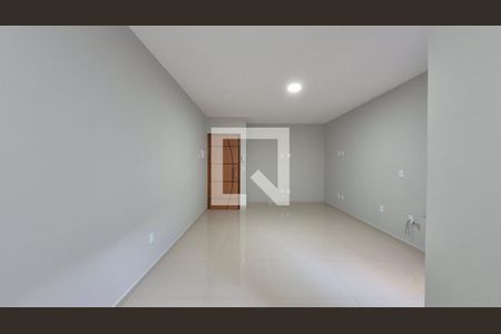 Sala de apartamento à venda com 2 quartos, 67m² em Vila Humaitá, Santo André