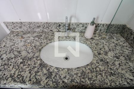 Casa à venda com 180m², 3 quartos e 2 vagasBanheiro da Suíte