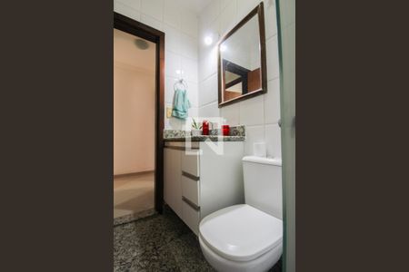 Casa à venda com 180m², 3 quartos e 2 vagasBanheiro Social