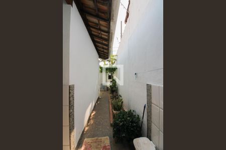 Casa à venda com 180m², 3 quartos e 2 vagasÁrea de Serviço