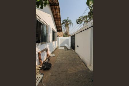 Casa à venda com 180m², 3 quartos e 2 vagasFrente da Casa
