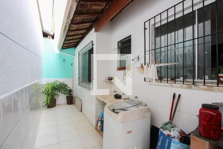 Casa à venda com 180m², 3 quartos e 2 vagasÁrea de Serviço