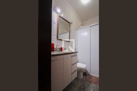 Casa à venda com 180m², 3 quartos e 2 vagasBanheiro Social