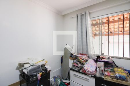 Casa à venda com 180m², 3 quartos e 2 vagasQuarto 2