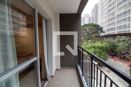 Studio à venda com 25m², 1 quarto e sem vaga Studio à venda com 25m², 1 quarto e sem vagaTerraço