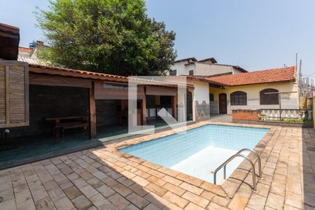 Casa para alugar com 250m², 5 quartos e 4 vagasPiscina