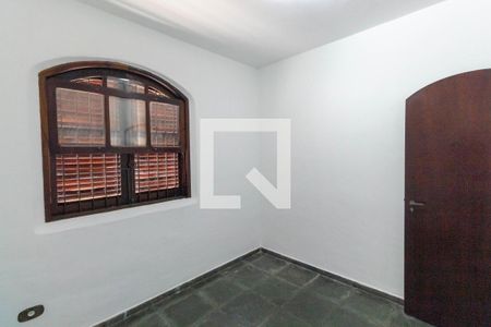 Quarto 1 de casa para alugar com 5 quartos, 250m² em Vila Granada, São Paulo