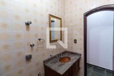 Casa para alugar com 250m², 5 quartos e 4 vagasBanheiro 3