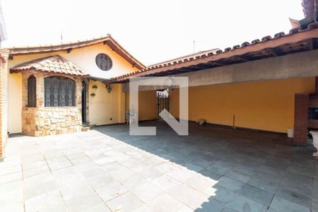 Casa para alugar com 250m², 5 quartos e 4 vagasGaragem
