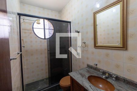 Casa para alugar com 250m², 5 quartos e 4 vagasBanheiro 3