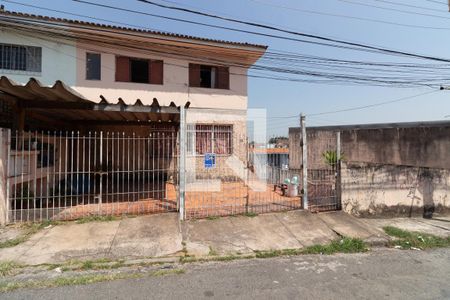 Casa à venda com 195m², 3 quartos e 2 vagasFachada