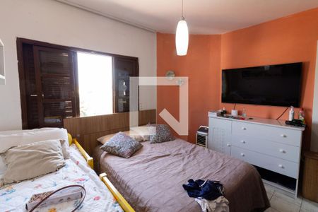 Casa à venda com 195m², 3 quartos e 2 vagasQuarto 3