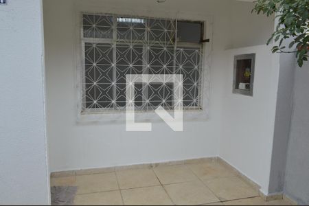 Casa de condomínio para alugar com 200m², 2 quartos e 4 vagasEntrada